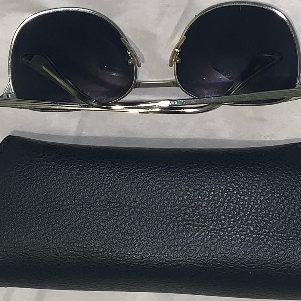 Ray-Ban Classic Metal Frame 
 Sunglasses with Case - Picture 14 of 16